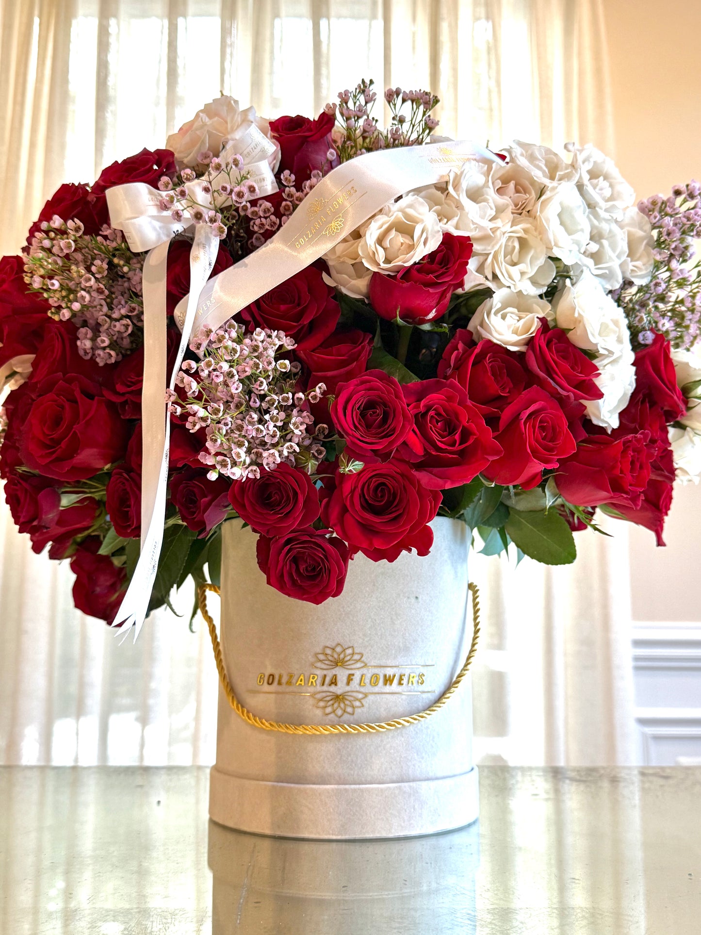 Eternal Romance – Signature Velvet Hatbox