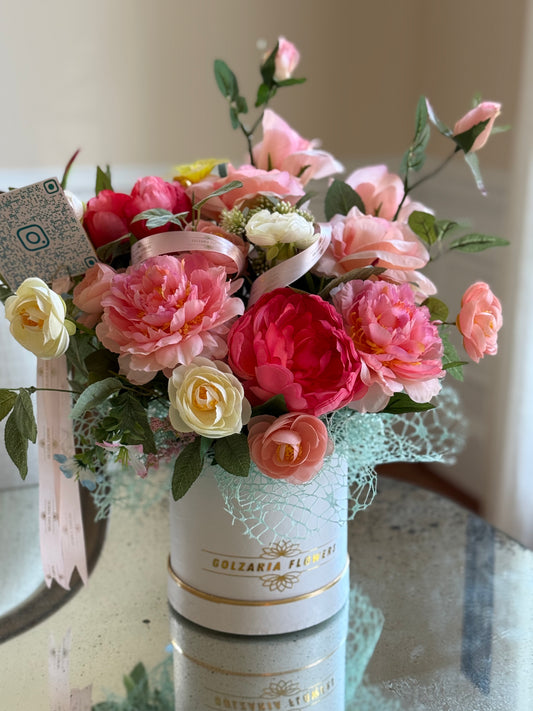 Radiant Peony Delight – Medium Hatbox Arrangement